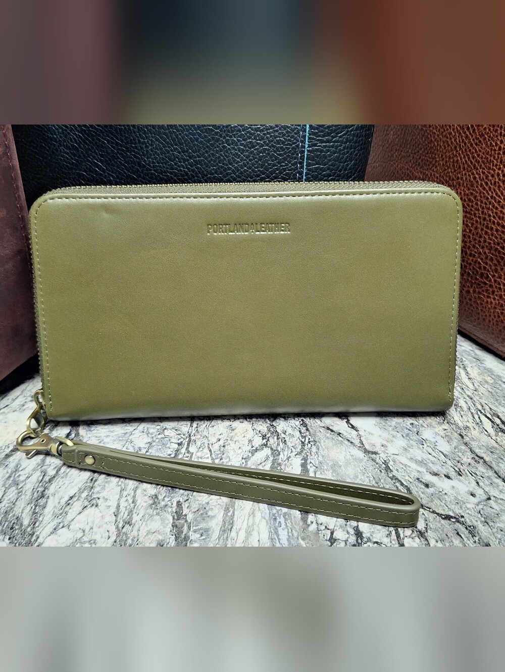 Portland Leather Goods Empire Zip Wallet, Wristlet, NWOT, Bay Green